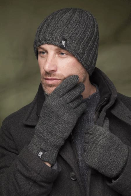 Men’s Designer Hats & Gloves 